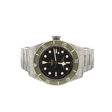 Carica l'immagine nel visualizzatore di Gallery, Tudor Black Bay Harrods 79230G Green Bezel (Harrods Edition) - Full Set