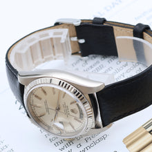 Cargar imagen en el visor de la galería, Rolex Day-Date 36 ref. 18039 Silver Dial - Leather Strap