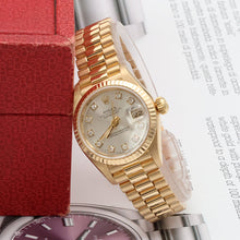 Carregar imagem no visualizador da galeria, Rolex Datejust Lady ref. 69178 Silver Diamonds Dial - President Gold Bracelet