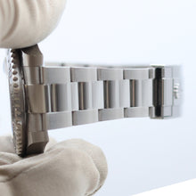 Charger l'image dans la galerie, Rolex GMT Master II ref. 126710GRNR with Oyster - Full Set - "Bruce Wayne" GMT