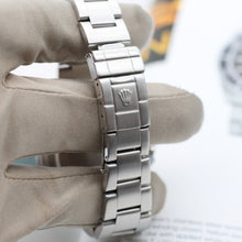 Load image into Gallery viewer, Rolex GMT Master II 16710 - Black Bezel - Full Set