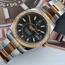 Charger l'image dans la galerie, Rolex Skydweller Steel/Gold ref. 326933 Black Dial - Oyster bracelet