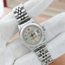 Load image into Gallery viewer, ON SALE: Rolex Lady-Datejust ref. 69174 - Silver Circle Dial - Full Set