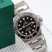 Afbeelding in Gallery-weergave laden, Rolex Submariner No Date 124060 - Black Dial - Full Set