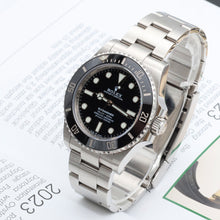 Afbeelding in Gallery-weergave laden, Rolex Submariner No Date 124060 - Black Dial - Full Set