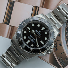 Afbeelding in Gallery-weergave laden, Rolex Submariner No Date 124060 - Black Dial - Full Set