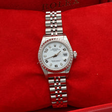 Carregar imagem no visualizador da galeria, Rolex Oyster Perpetual Lady Date ref. 79240 - White Arabic Dial - Jubilee Bracelet