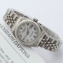 Carregar imagem no visualizador da galeria, Rolex Oyster Perpetual Lady Date ref. 79240 - White Arabic Dial - Jubilee Bracelet