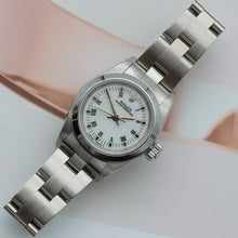 Bild in Galerie-Viewer laden, Rolex Oyster Perpetual ref. 67180 - White Roman Dial - Oyster Bracelet - Full Set