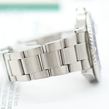 Load image into Gallery viewer, Rolex GMT Master II 16710 - Pepsi Bezel "Swiss Made" - Full Set