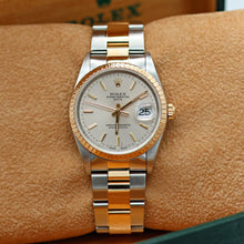 Bild in Galerie-Viewer laden, Rolex Oyster Perpetual Date ref. 15233 - Silver Dial - Oyster Bracelet