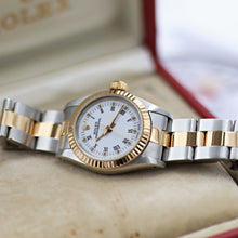 Charger l'image dans la galerie, Rolex Oyster perpetual ref. 67193 White Roman dial Oyster bracelet