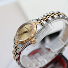Charger l'image dans la galerie, Rolex Oyster Perpetual Lady 67193 - Champagne Dial - Jubilee - Full Set