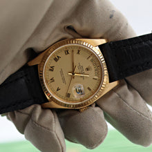 Załaduj obraz do przeglądarki galerii, Rolex Day-Date ref. 18038 Creamy Roman Dial - Leather strap