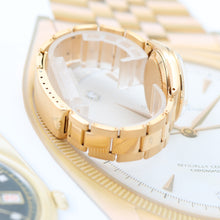 Load image into Gallery viewer, ON SALE: Rolex Datejust ref. 6827- 31mm - Champagne Dial Oyster Bracelet