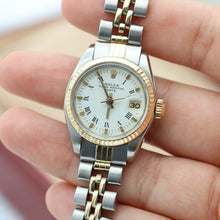 Załaduj obraz do przeglądarki galerii, Rolex Lady-Datejust ref. 6917 Steel and Gold White Roman Dial Jubilee Bracelet