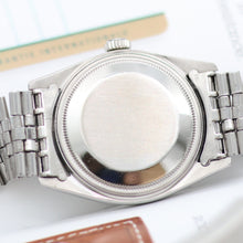 Bild in Galerie-Viewer laden, Rolex Datejust ref. 1601 - White Gold Bezel - Silver Linen Dial - Full Set