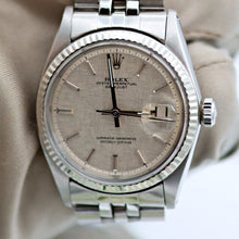 Bild in Galerie-Viewer laden, Rolex Datejust ref. 1601 - White Gold Bezel - Silver Linen Dial - Full Set