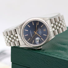 Carica l'immagine nel visualizzatore di Gallery, Rolex ref. 16220 Blue Dial Jubilee Bracelet - Full Set