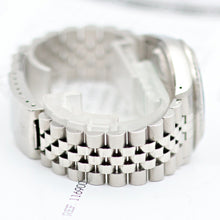 Carica l'immagine nel visualizzatore di Gallery, Rolex ref. 16220 Blue Dial Jubilee Bracelet - Full Set