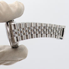 Carica l'immagine nel visualizzatore di Gallery, Rolex ref. 16220 Blue Dial Jubilee Bracelet - Full Set