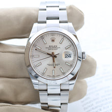 Cargar imagen en el visor de la galería, Rolex Datejust ref. 126300 Silver Dial Oyster bracelet - Full Set