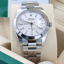 Cargar imagen en el visor de la galería, Rolex Datejust ref. 126300 Silver Dial Oyster bracelet - Full Set