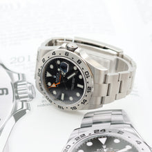 Bild in Galerie-Viewer laden, Rolex Explorer II Ref. 216570 Schwarzes Zifferblatt