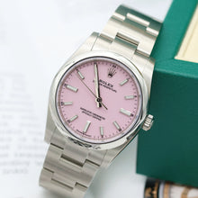 Załaduj obraz do przeglądarki galerii, Rolex Oyster Perpetual ref. 124200 - 34mm Pink Dial - Full set