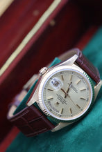 Cargar imagen en el visor de la galería, Rolex Day-Date ref. 18038 Champagne Dial - Leather strap