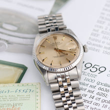 Carica l'immagine nel visualizzatore di Gallery, Rolex Datejust ref. 1601 - Champagne Dial Special Saudi - Jubilee Bracelet