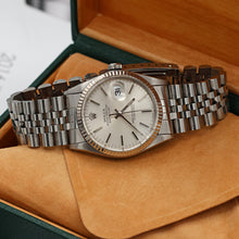 Load image into Gallery viewer, Rolex Datejust ref. 16014 - Silver dial - Jubilee Bracelet
