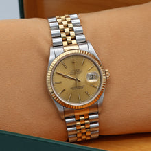 Carica l'immagine nel visualizzatore di Gallery, ON SALE: Rolex Datejust 36 ref. 16233 Champagne dial (V3) - Jubilee Bracelet - Full Set