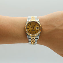 Carica l'immagine nel visualizzatore di Gallery, ON SALE: Rolex Datejust 36 ref. 16233 Champagne dial (V3) - Jubilee Bracelet - Full Set