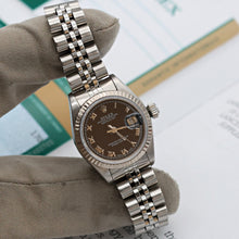 Załaduj obraz do przeglądarki galerii, Rolex Lady-Datejust ref. 69174 - Black Roman Dial - Jubilee bracelet