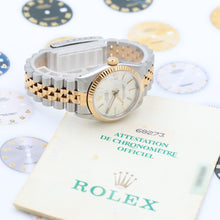 Bild in Galerie-Viewer laden, Rolex Datejust 31 mittelgroße Ref. 68273 - Silber -Zifferblatt mit goldenen Indizes - Vollständiger Satz