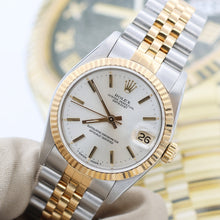 Bild in Galerie-Viewer laden, Rolex Datejust 31 mittelgroße Ref. 68273 - Silber -Zifferblatt mit goldenen Indizes - Vollständiger Satz
