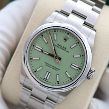 Indlæs billede til gallerivisning Rolex Oyster Perpetual 134300 - Green "Pistachio" Dial - Full set
