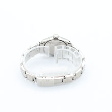 Charger l'image dans la galerie, Rolex Oyster Perpetual Lady ref. 6618 - SIlver Dial - Oyster Bracelet