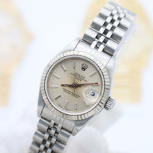 Załaduj obraz do przeglądarki galerii, Rolex Lady-Datejust ref. 69174 - Silver Dial Jubilee bracelet