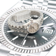 Załaduj obraz do przeglądarki galerii, Rolex Lady-Datejust ref. 69174 - Millennary Dial Jubilee bracelet