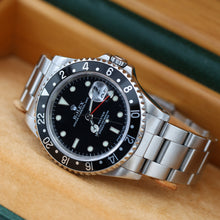 Carica l'immagine nel visualizzatore di Gallery, Rolex GMT-Master ref. 16700 - Black Bezel