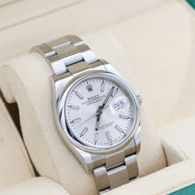 Załaduj obraz do przeglądarki galerii, Rolex Datejust 36 126200 Silver Dial Oyster bracelet