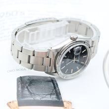 Załaduj obraz do przeglądarki galerii, Rolex Oyster Perpetual Date ref. 1501 34mm - Black Dial (IV) - Oyster bracelet