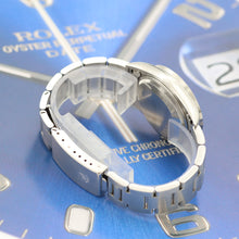 Charger l'image dans la galerie, ON SALE: Rolex Oyster Perpetual Date ref. 15210 - Blue Dial - Full Set