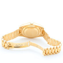 Load image into Gallery viewer, Rolex Day-Date 40 ref. 228238 "The President" - Champagne Dial - Full Set