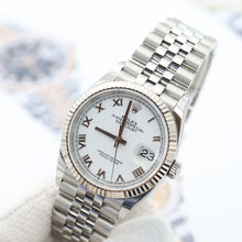 Załaduj obraz do przeglądarki galerii, Rolex Datejust ref. 126234 White Roman Dial Jubilee bracelet - Full Set