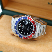 Cargar imagen en el visor de la galería, Rolex GMT-Master ref. 16700 - Pepsi Bezel - Full Set