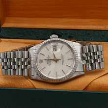 Carica l'immagine nel visualizzatore di Gallery, Rolex Datejust ref. 16030 - Jubilee Bracelet - Silver Dial V V