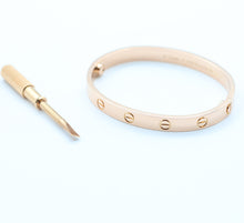 Załaduj obraz do przeglądarki galerii, Cartier Love Bracelet 750PG - 16 - with Box and Certificate + Screwdriver